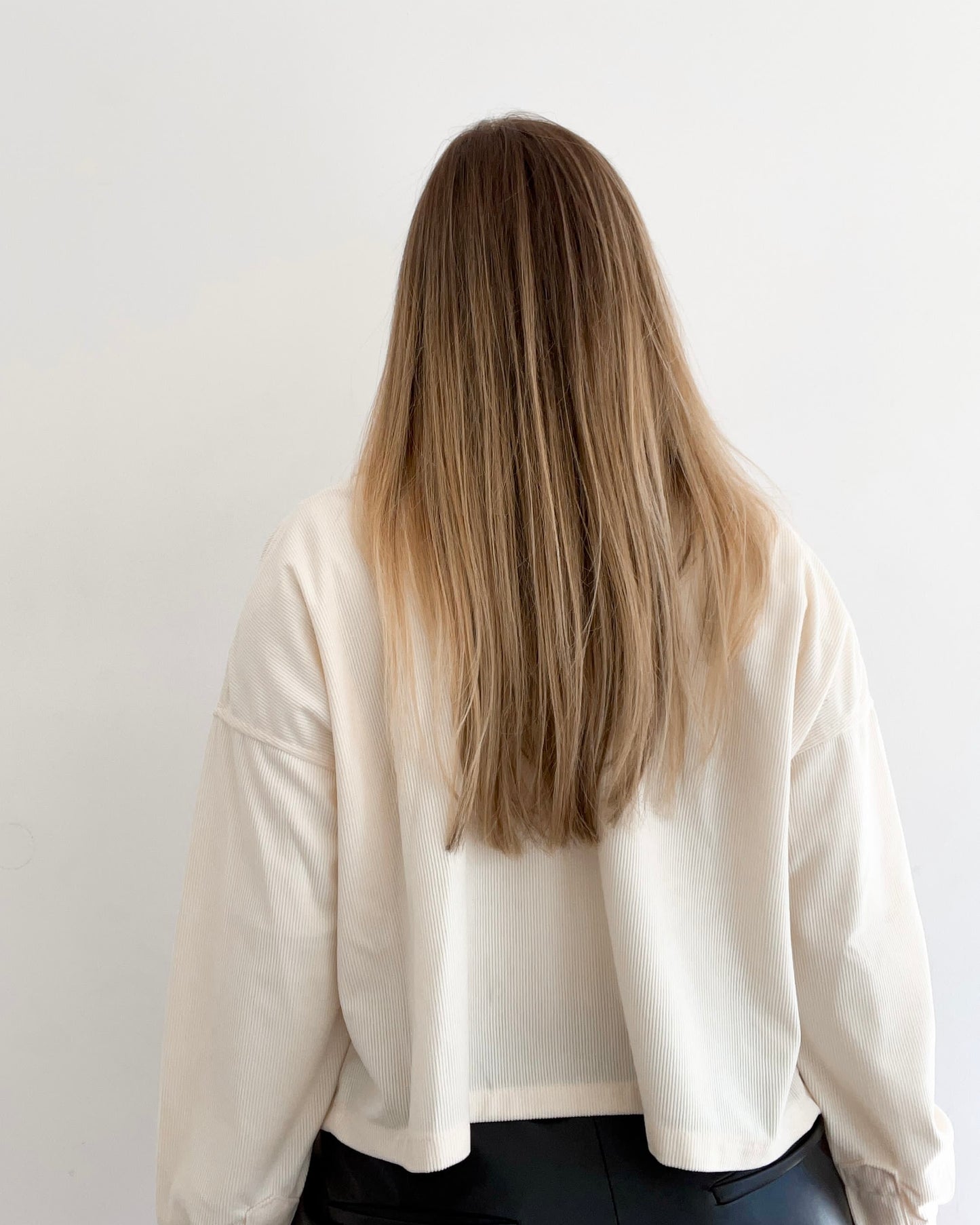 Camisa de pana blanca
