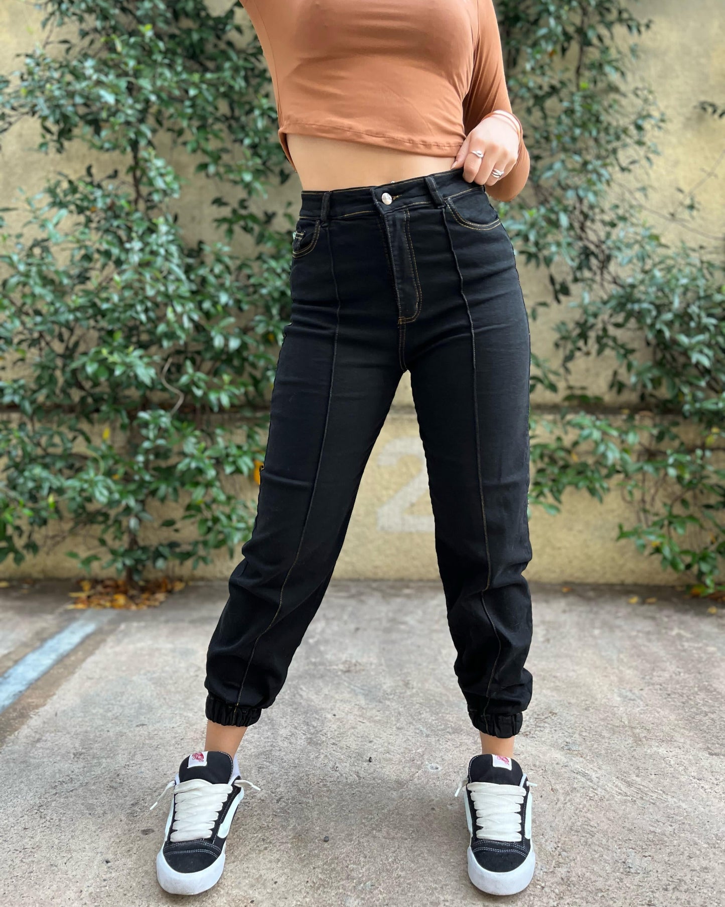 Jogger negro