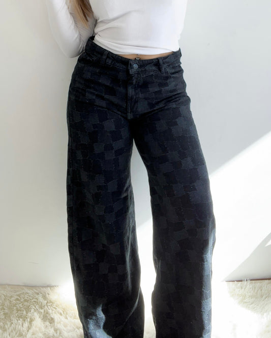 Jean wide parches negro