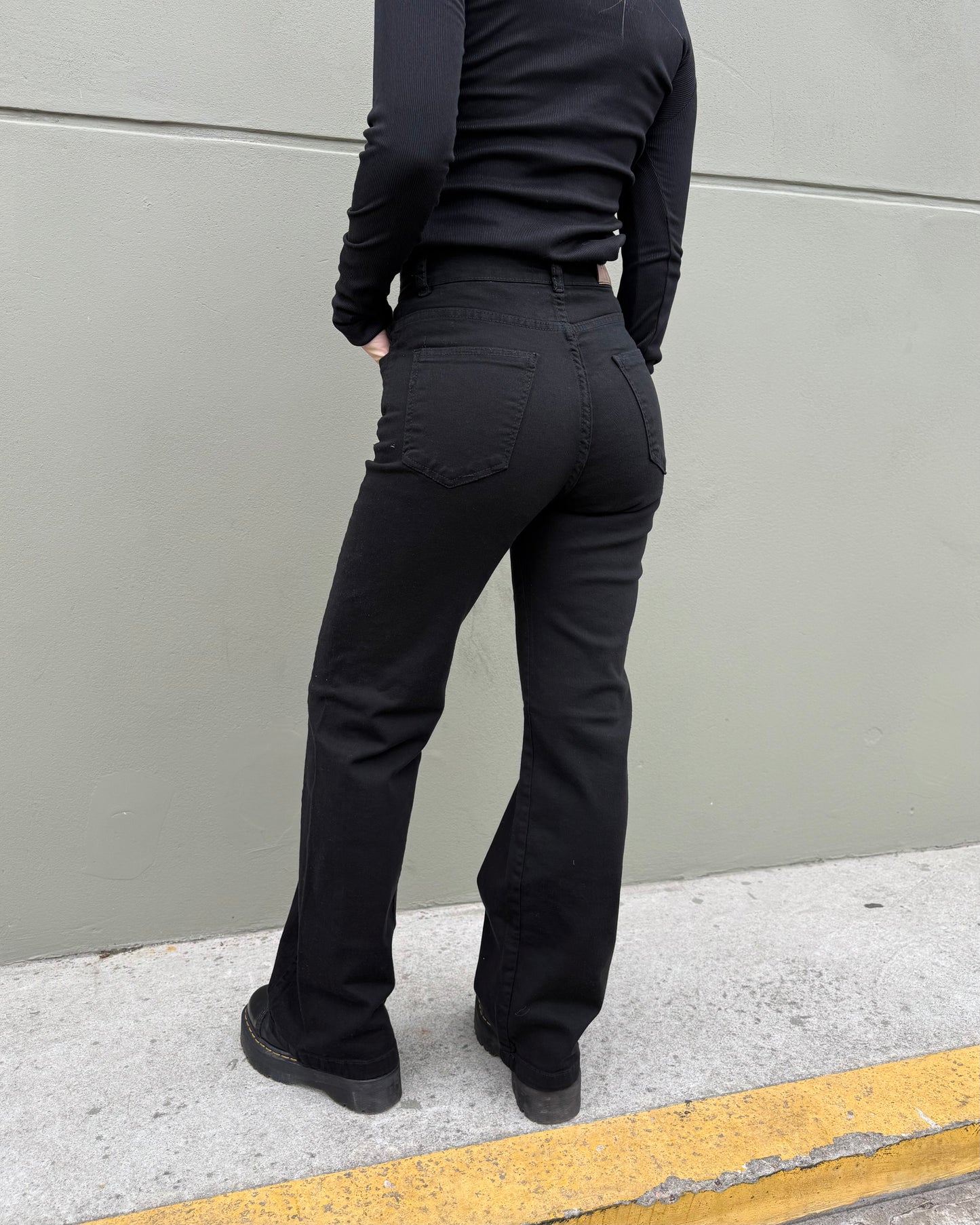 Wide negro