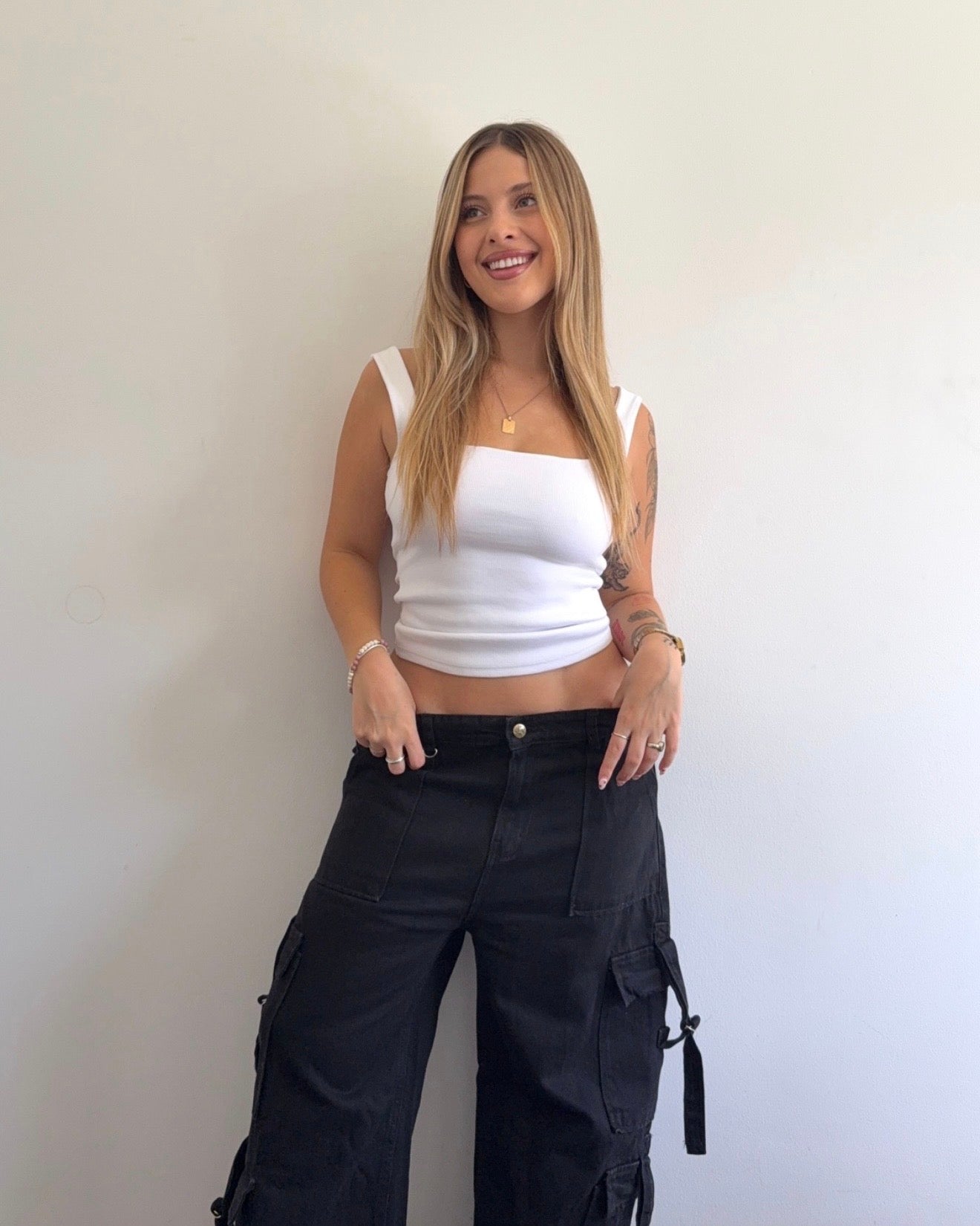 Cargo tiro bajo - negro